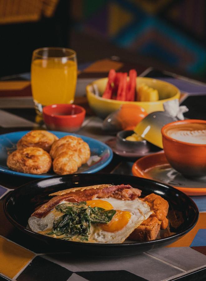 Hotel V1501 Pasto Eksteriør bilde A typical breakfast in the Dominican Republic